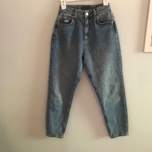 High Waisted Loose Taper Jeans  Size 25 - Picture 5 of 6